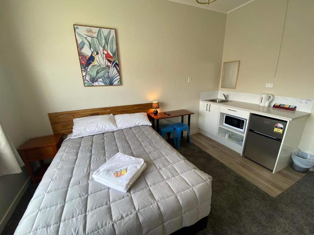 Airport Westney Lodge Auckland Eksteriør billede