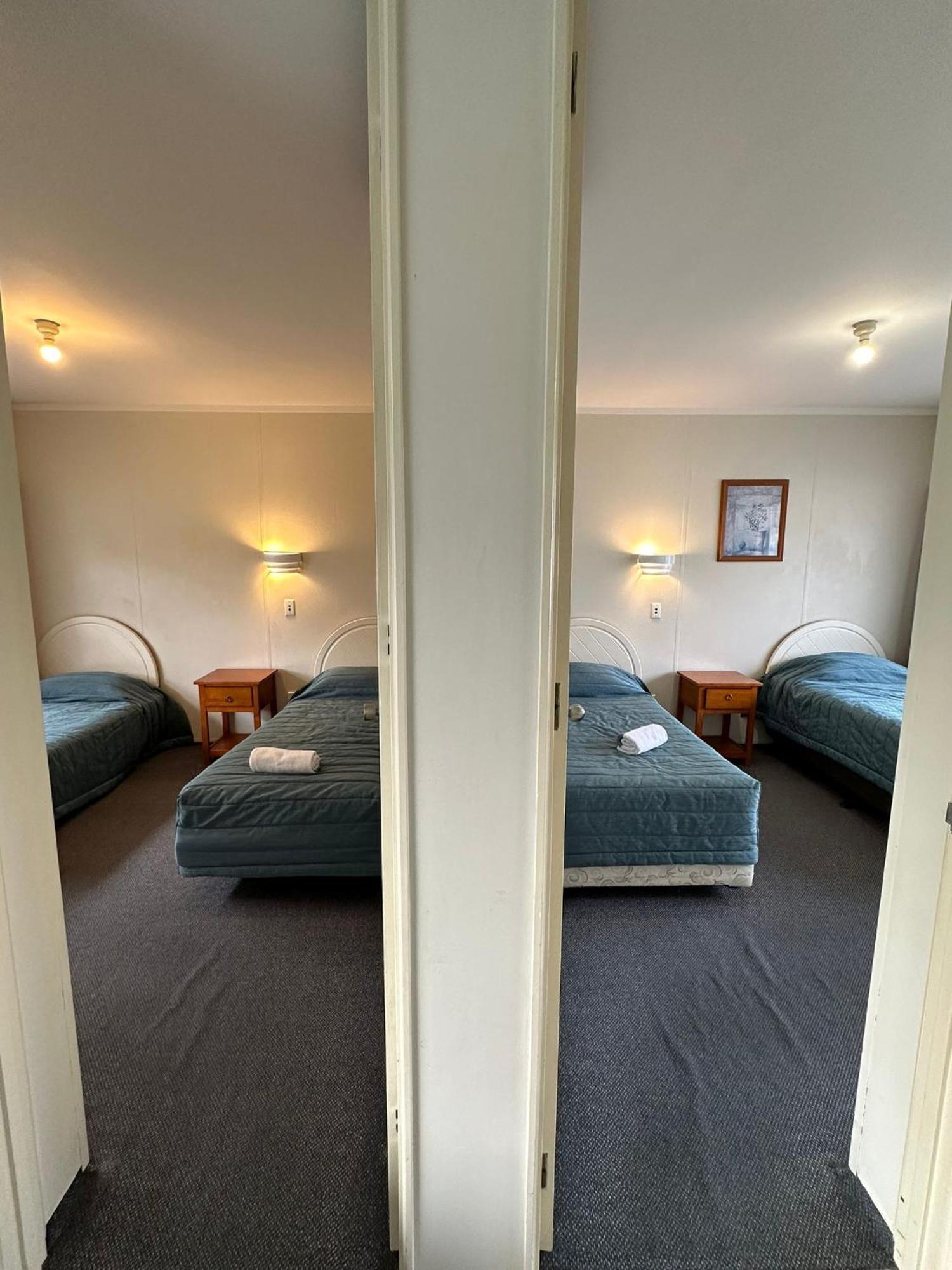 Airport Westney Lodge Auckland Eksteriør billede